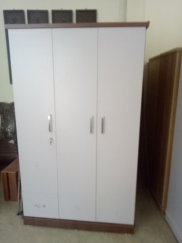 TỦ QUẦN ÁO 3 CÁNH TRẮNG RỘNG 1M2