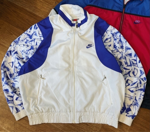 VINTAGE NIKE WINDBREAKER JACKET