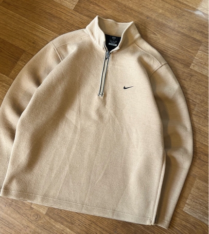 NIKE ZIPPED SWEATER