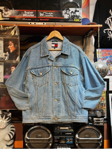 TOMMY HILFIGER DENIM JACKET