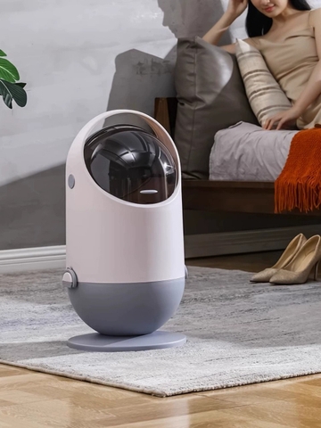 Thùng rác kiểu dáng phi hành gia