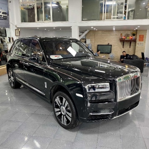 RollsRoyce Cullinan 40 tỷ đồng bị bỏ quên ở cảng Hải Phòng gần 1 năm chưa  có người nhận
