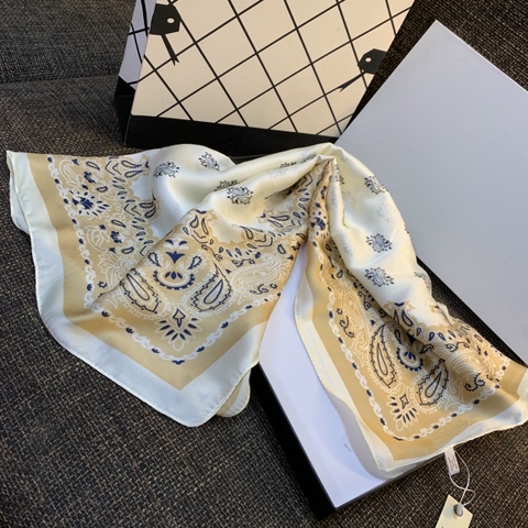 Khăn lụa vuông VT-047