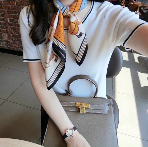 Khăn lụa vuông VT-051