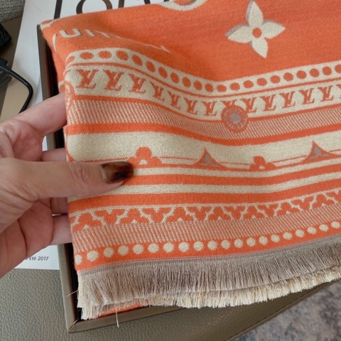 Khăn dạ cao cấp DHH-008