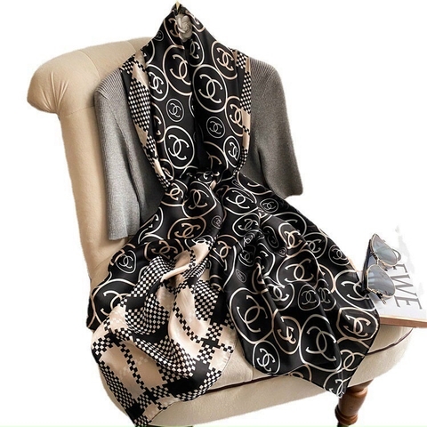 Khăn lụa hoa cao cấp LHH-005