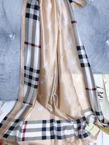 Khăn lụa hoa cao cấp LHH-018