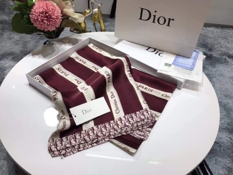 Khăn lụa hoa cao cấp LHH-028