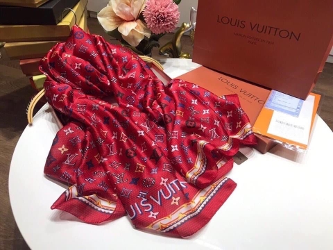 Khăn lụa hoa cao cấp LHH-034