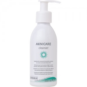 AKNICARE CLEANSER / GEL RỬA MẶT VÀ TRỊ MỤN