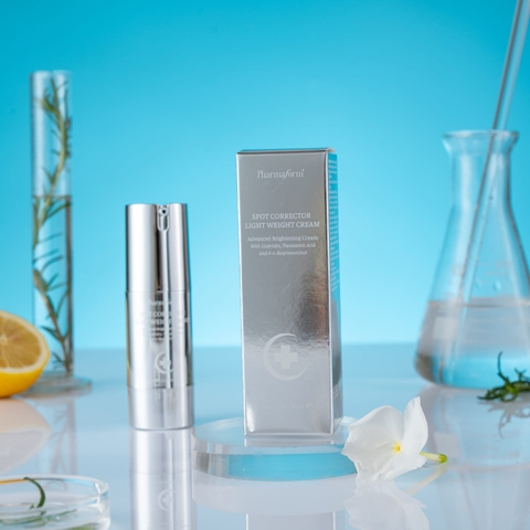 PHARMAFORM SPOT CORRECTOR LIGHT WEIGHT CREAM: Tinh Chất Dưỡng Sáng & Cải Thiện Sắc Tố Da