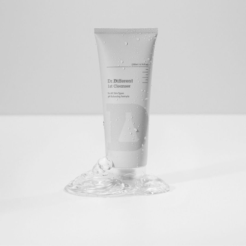 DR.DIFFERENT 1ST CLEANSER / TẨY TRANG DẠNG GEL CHO DA NHẠY CẢM
