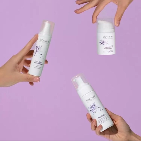 BIOTRADE MELABEL WHITENING CLEANSING FOAM / SỮA RỬA MẶT LÀM SÁNG