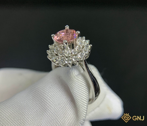 Nhẫn nữ đá Tourmaline hồng tím quý phái