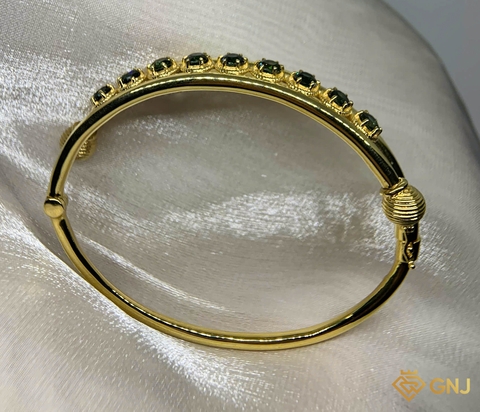 Lắc tay vàng đính đá sapphire xanh tự nhiên