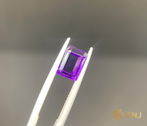 Amethyst Tự Nhiên Tím Nhạt 2.2ct - Facet - GNJ