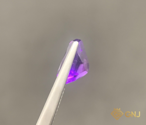 Amethyst Tự Nhiên Tím 2.6ct - Facet - GNJ