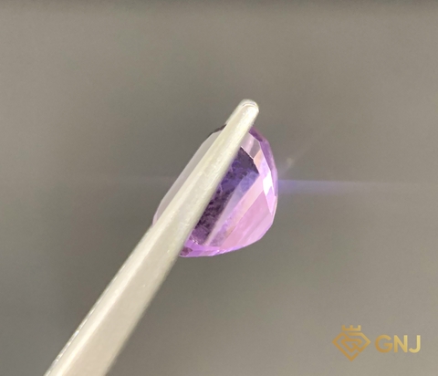 Amethyst Tự Nhiên Tím Nhạt 2.6ct - Facet - GNJ