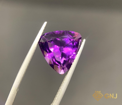 Đá Amethyst Tự Nhiên 5.9ct — Facet - GNJ