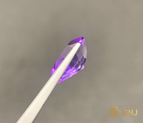 Amethyst Tự Nhiên Tím Nhạt 7ct - Facet - GNJ