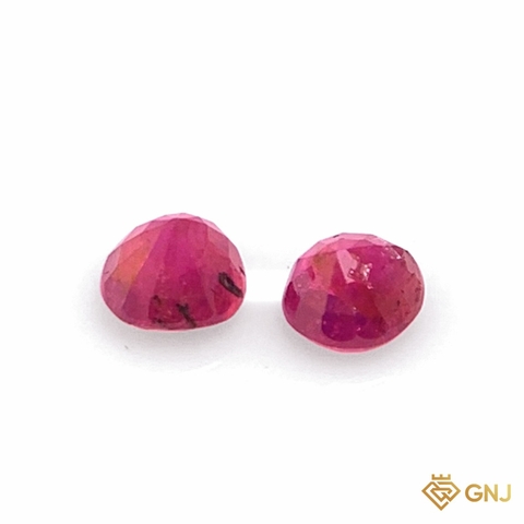 Cặp đá ruby tự nhiên 0,71ct (2 viên) - GNJ