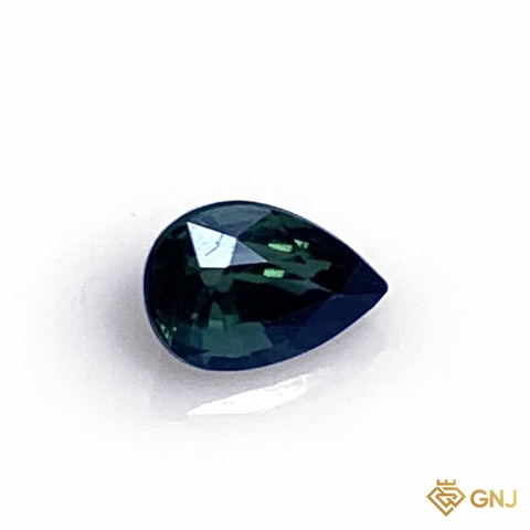 Đá sapphire bi-color tự nhiên 0,65ct - GNJ