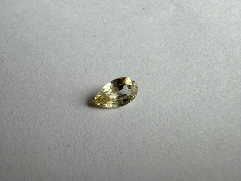 Đá Sapphire Vàng Tự Nhiên 1.13ct - GNJ