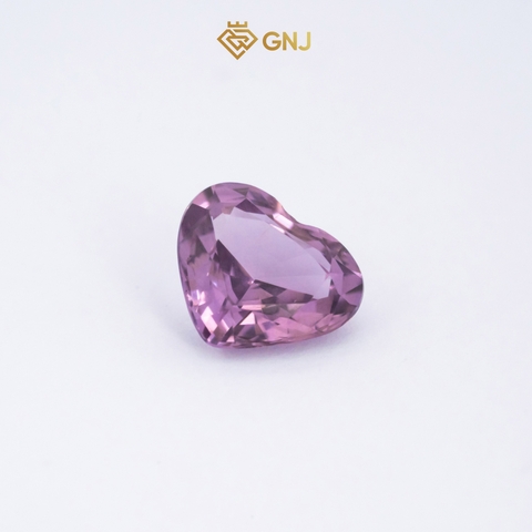 Viên đá spinel Tím tự nhiên