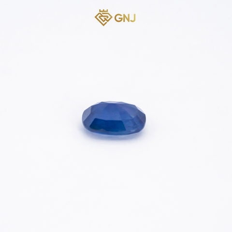 Viên đá sapphire tự nhiên