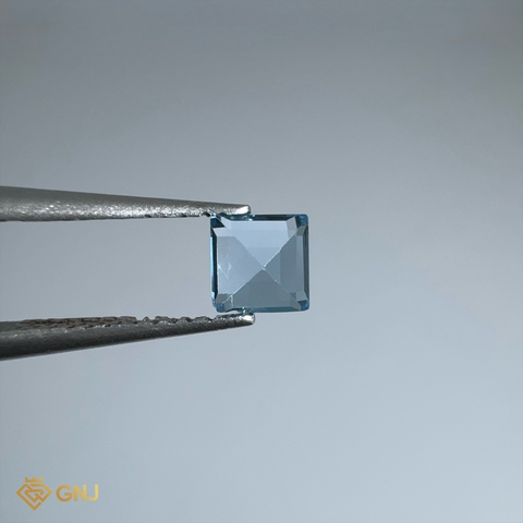 Đá Topaz Xanh Tự Nhiên Xanh Dương 0.5ct - GNJ