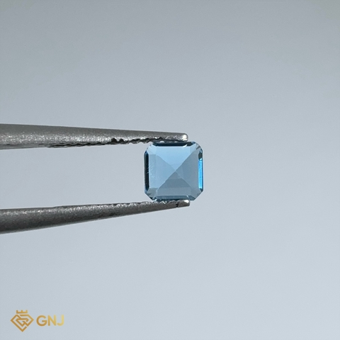 Đá Topaz Xanh Tự Nhiên Xanh Dương 0.5ct - GNJ