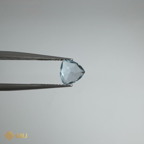 Đá Topaz Xanh Tự Nhiên 0.95ct — 6.1x6.1mm - GNJ