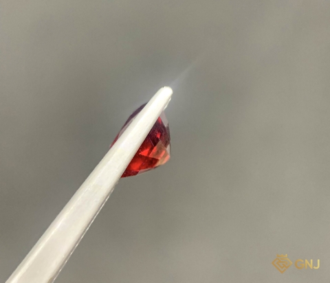 Garnet Tự Nhiên Đỏ 2.3ct - Facet - GNJ