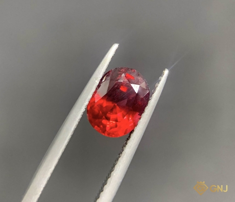 Garnet Tự Nhiên Đỏ 2.15ct - Facet - GNJ
