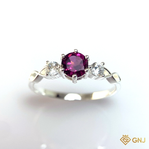 Nhẫn Bạc Xi Vàng Trắng Đính Đá Garnet Tự Nhiên - GNJ