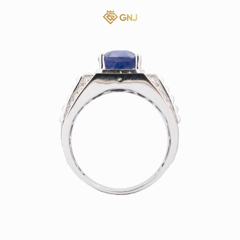 Nhẫn nam đá sapphire xanh thiên nhiên.