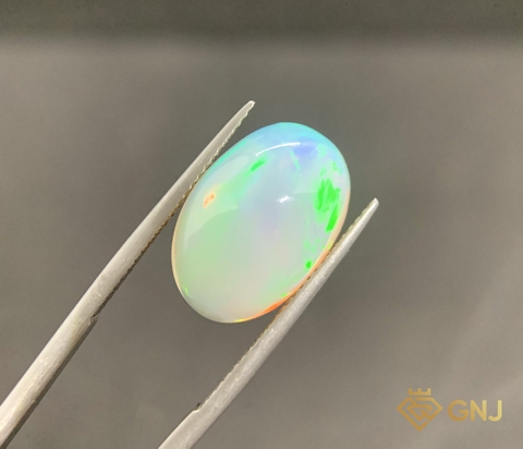 Viên đá Opal tự nhiên