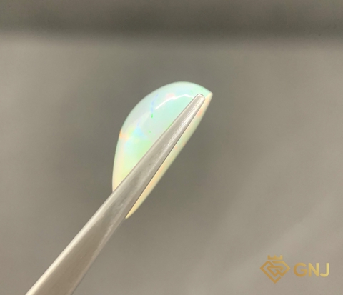 Viên đá Opal tự nhiên