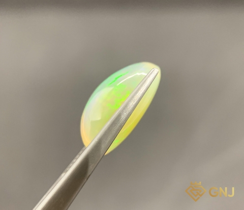 Viên đá Opal tự nhiên