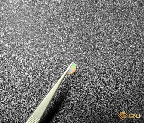 Viên đá Opal tự nhiên