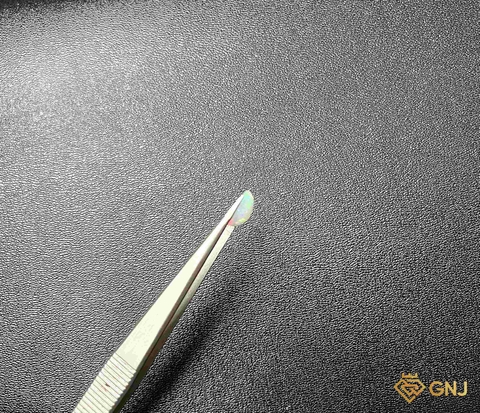 Viên đá Opal tự nhiên