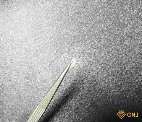 Viên đá Opal tự nhiên