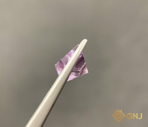 Amethyst Tự Nhiên Tím Nhạt 6.2ct - Facet - GNJ