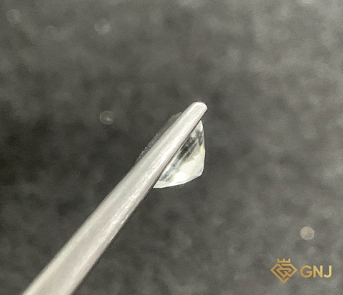 Đá Topaz Tự Nhiên Trắng 1.1ct - GNJ