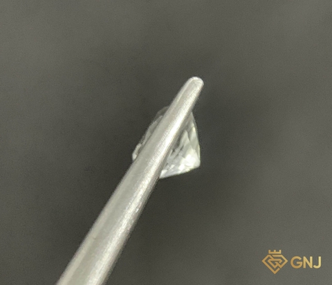 Đá Topaz Trắng Tự Nhiên 1.65ct - GNJ