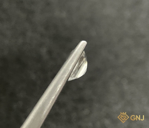 Đá Topaz Tự Nhiên Trắng 0.7ct - GNJ