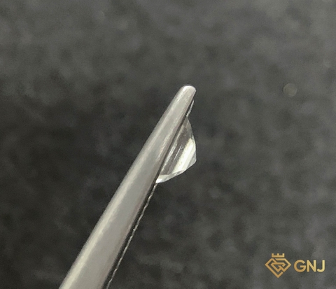Đá Topaz Tự Nhiên Trắng 0.85ct - GNJ
