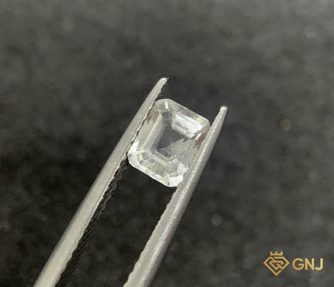 Đá Topaz Tự Nhiên Trắng 0.85ct - GNJ
