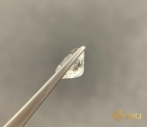 Đá Topaz Trắng Tự Nhiên 4.3ct - GNJ