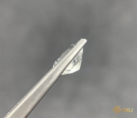 Đá Topaz Trắng Tự Nhiên 1.9ct - GNJ